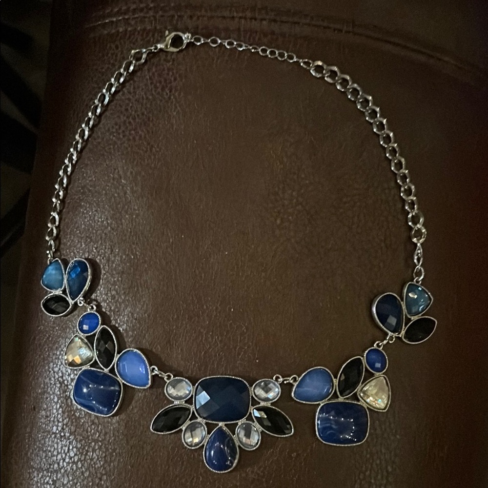 Elegant Blue and Silver Necklace